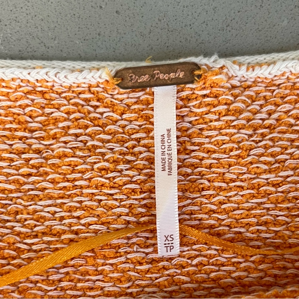 Free People Bardot Cropped Orange Textured Knit Boat Neck Long Sleeve Sweater XS - Picture 9 of 10